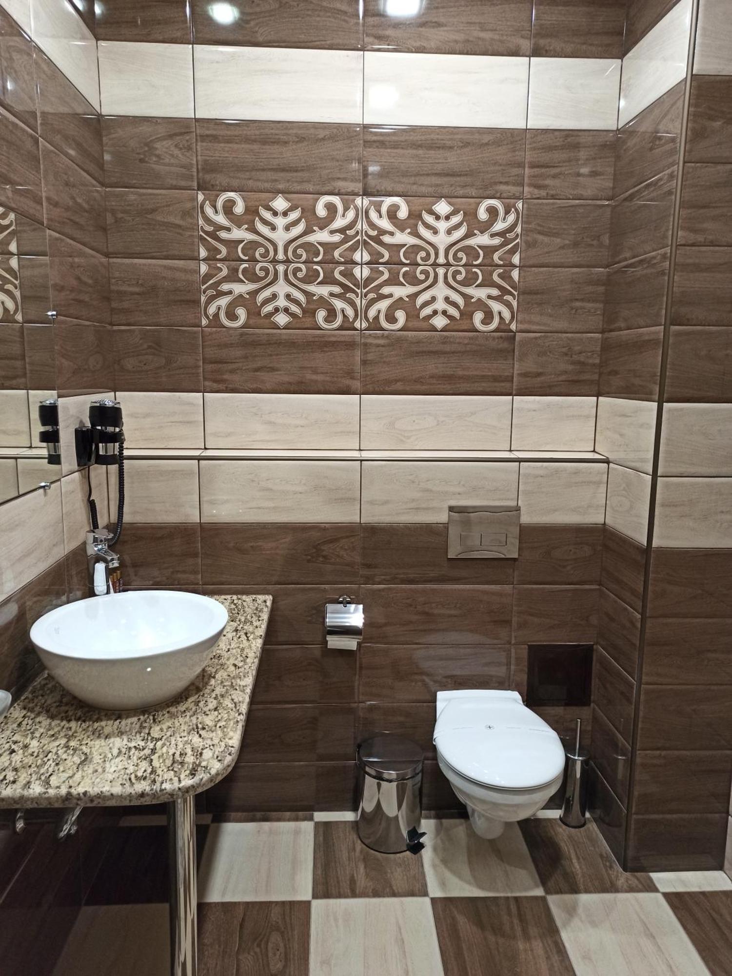 Хотел Театъръ Hotel Plevna Kültér fotó